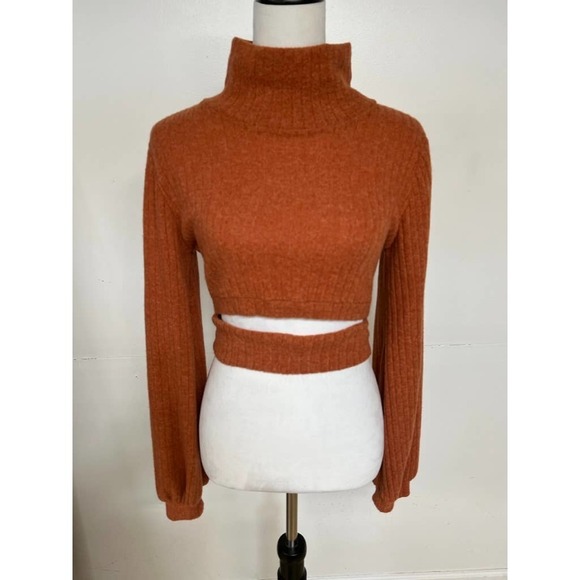 endless blu. Sweaters - Endless Blu. Cropped Sweater